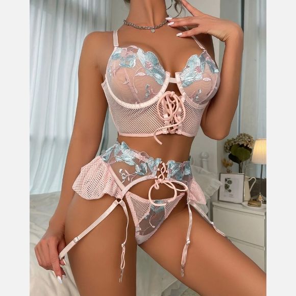 Women Garter Lingerie Sexy Sheer Bra With Embroidery Floral 4 Piece Lingerie Set - Picture 8 of 11